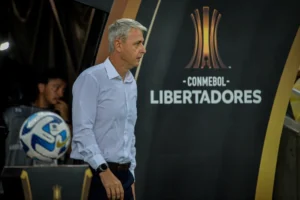 Botafogo anuncia Tiago Nunes como novo treinador