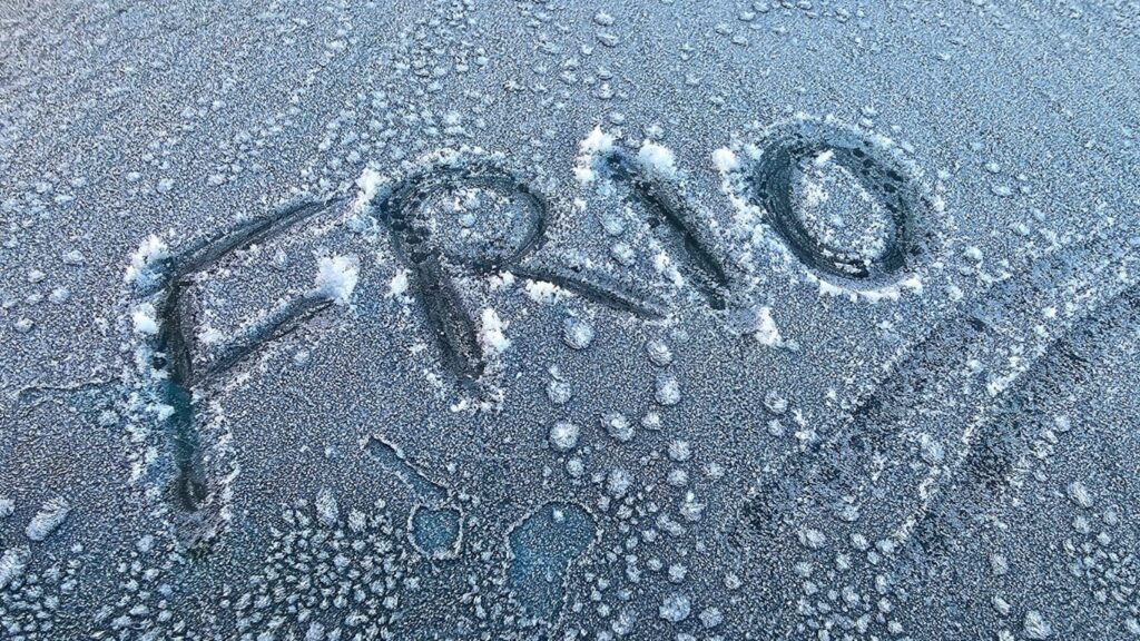 Temperaturas devem cair em São Paulo com a chegada da primeira onda de frio nesta terça-feira