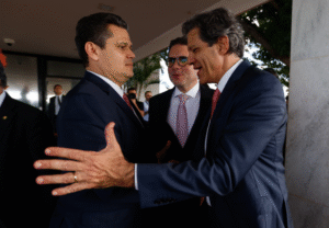 Governo recorre ao STF para voltar com o aumento do IOF