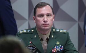 Contradições de Mauro Cid enfraquecem delação premiada, diz advogado