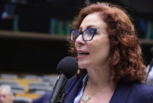 Deputada Carla Zambelli é presa na Itália