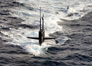 Trump envia 2 submarinos nucleares que são posicionados perto da Rússia