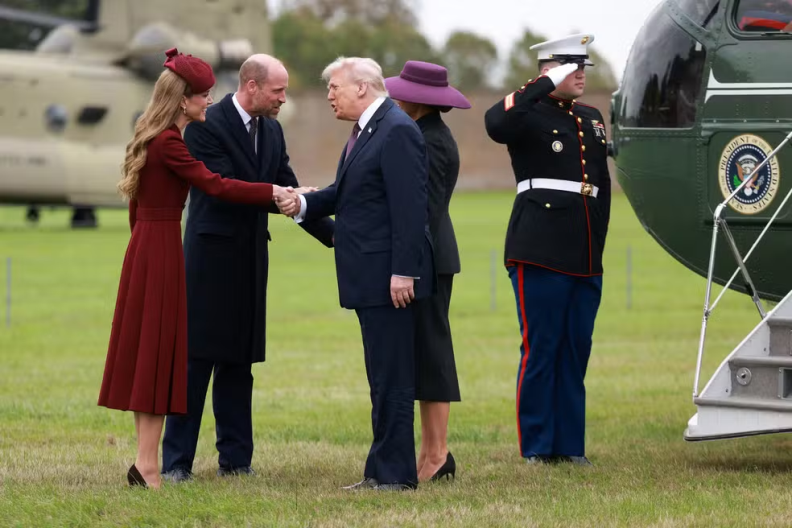 Trump se encontra com rei Charles III e família real britânica no Reino Unido
