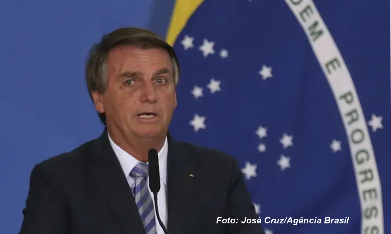 Bolsonaro é Operado no Dia de Natal e Passa por Cirurgia de Hérnia