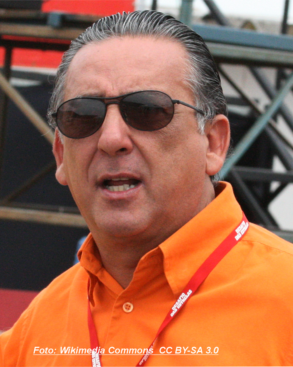 Galvão Bueno é internado em São Paulo com pneumonia