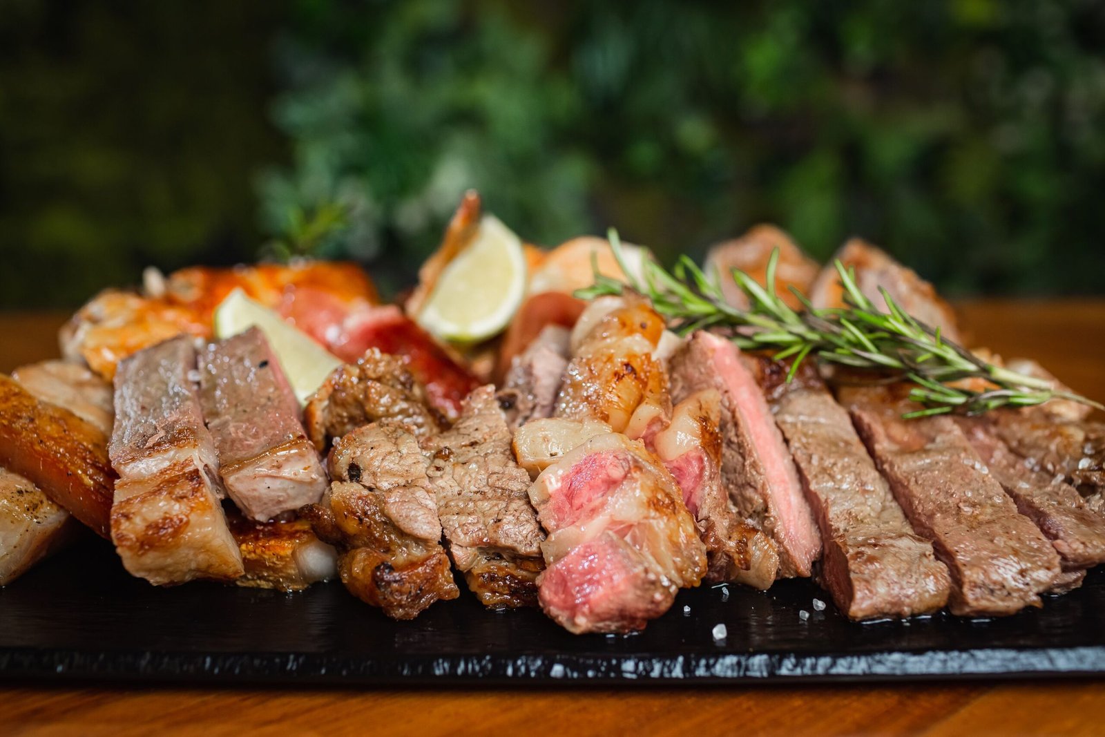 Fim da escala 6×1 pode pressionar preços de carnes a partir de janeiro, alerta ABPA